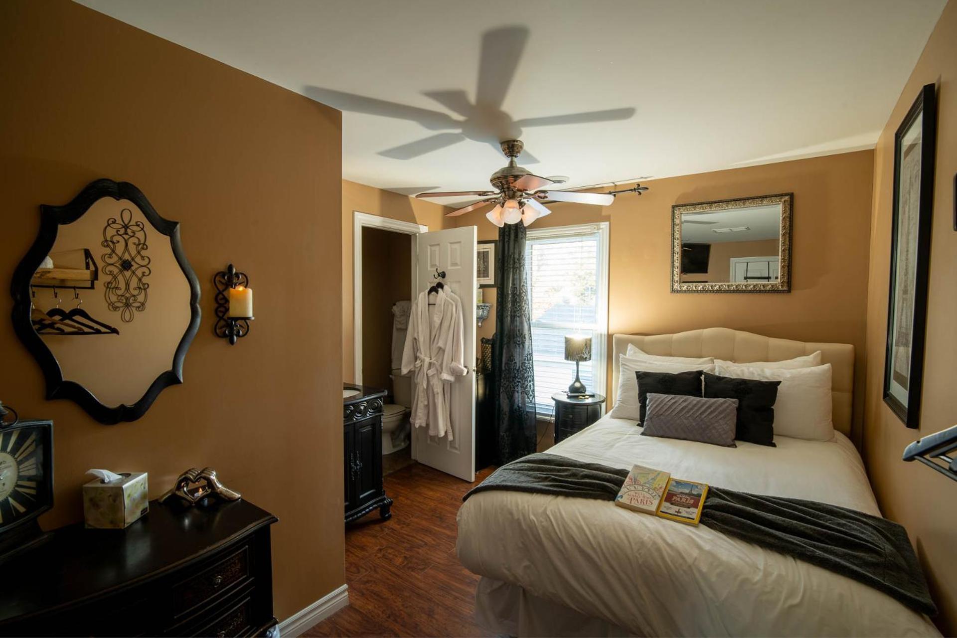 Heart And Soul Inn Kingsville Экстерьер фото